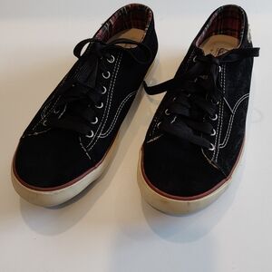 Simple Women's Suede Sneakers